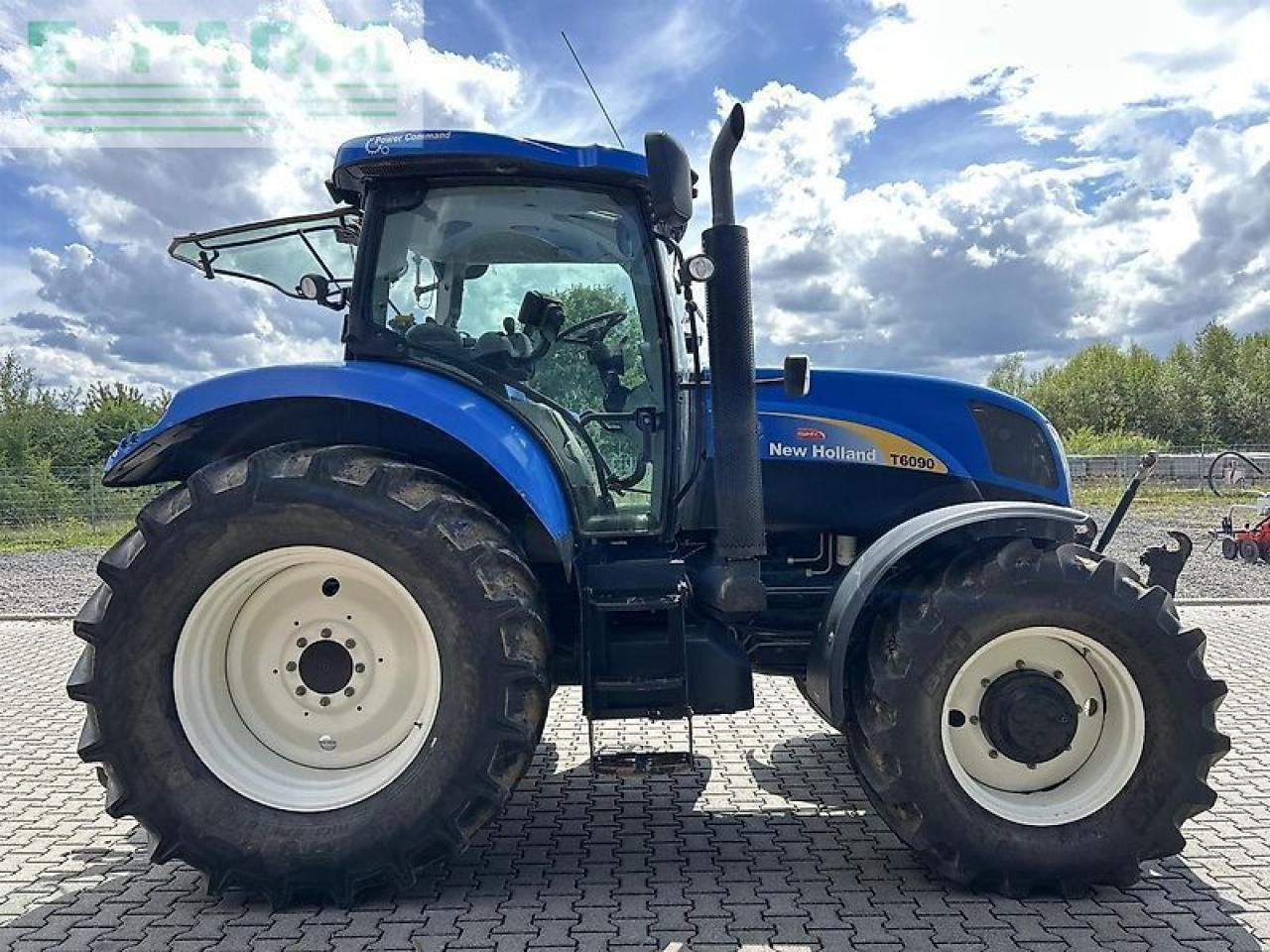 New Holland t6090 power command - Traktori: kuva New Holland t6090 power command - Traktori New Holland t6090 power command - Traktori: kuva New Holland t6090 power command - Traktori