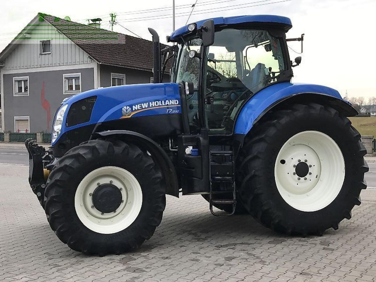 New Holland t7.200 range command - Traktori: kuva New Holland t7.200 range command - Traktori New Holland t7.200 range command - Traktori: kuva New Holland t7.200 range command - Traktori