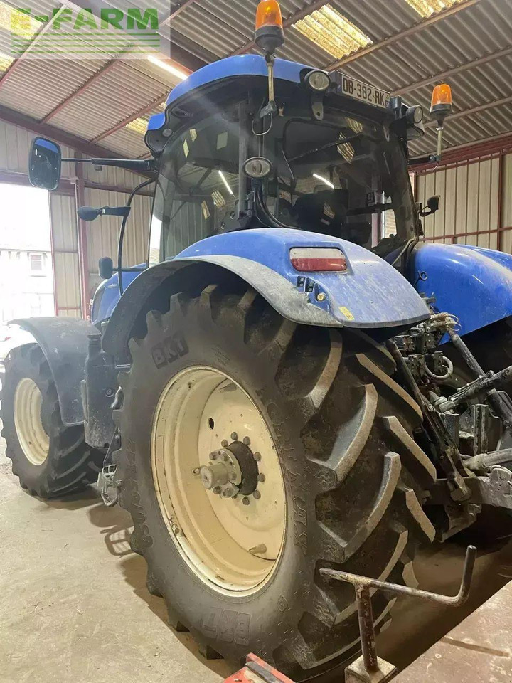 New Holland t7 235 ac - Traktori: kuva New Holland t7 235 ac - Traktori New Holland t7 235 ac - Traktori: kuva New Holland t7 235 ac - Traktori