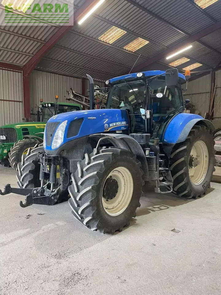 New Holland t7 235 ac - Traktori: kuva New Holland t7 235 ac - Traktori New Holland t7 235 ac - Traktori: kuva New Holland t7 235 ac - Traktori