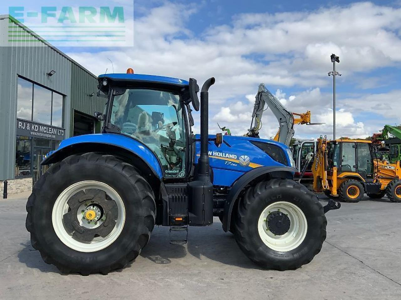 New Holland t7.260 tractor (st23278) - Traktori: kuva New Holland t7.260 tractor (st23278) - Traktori New Holland t7.260 tractor (st23278) - Traktori: kuva New Holland t7.260 tractor (st23278) - Traktori