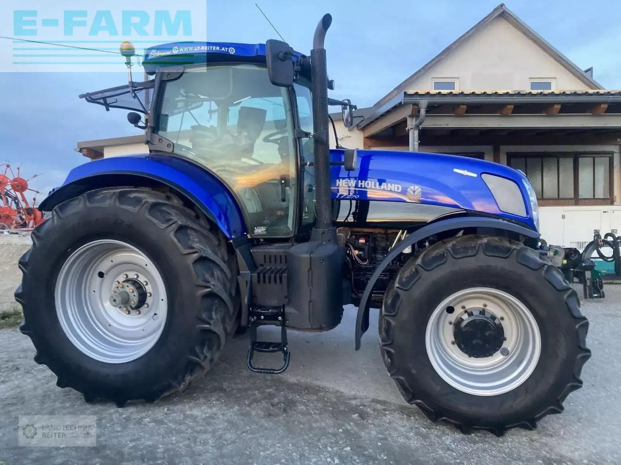 New Holland t7.270 auto command bluepower - Traktori: kuva New Holland t7.270 auto command bluepower - Traktori New Holland t7.270 auto command bluepower - Traktori: kuva New Holland t7.270 auto command bluepower - Traktori