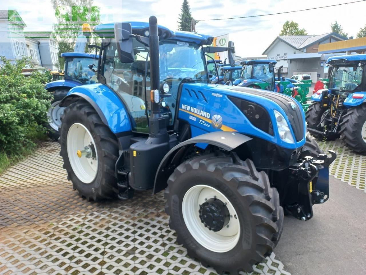 New Holland t7.270 auto command sidewinder ii (stage v) - Traktori: kuva New Holland t7.270 auto command sidewinder ii (stage v) - Traktori New Holland t7.270 auto command sidewinder ii (stage v) - Traktori: kuva New Holland t7.270 auto command sidewinder ii (stage v) - Traktori