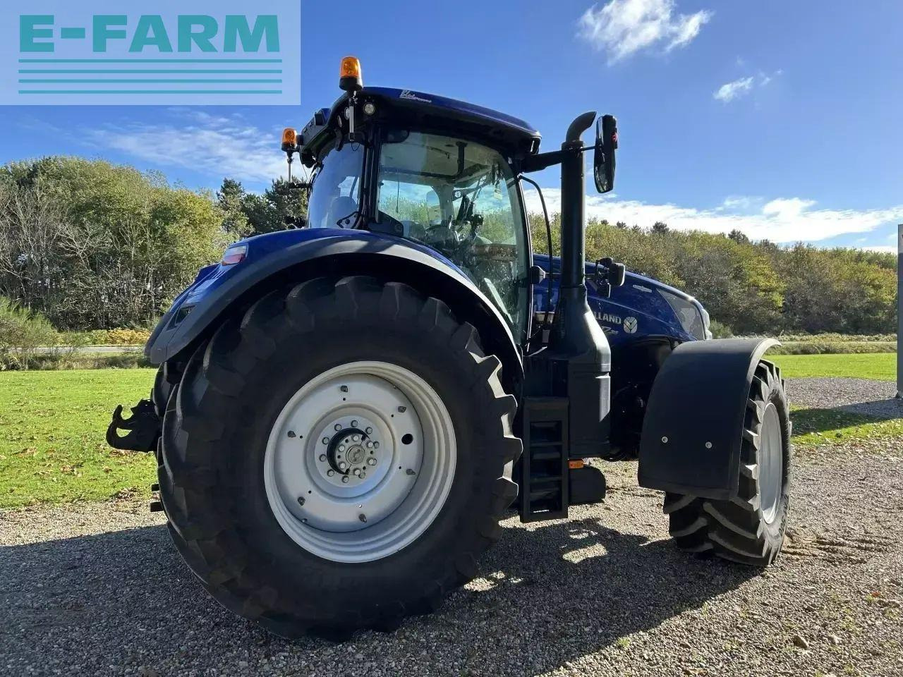 New Holland t7.315 ac bluepower - Traktori: kuva New Holland t7.315 ac bluepower - Traktori New Holland t7.315 ac bluepower - Traktori: kuva New Holland t7.315 ac bluepower - Traktori