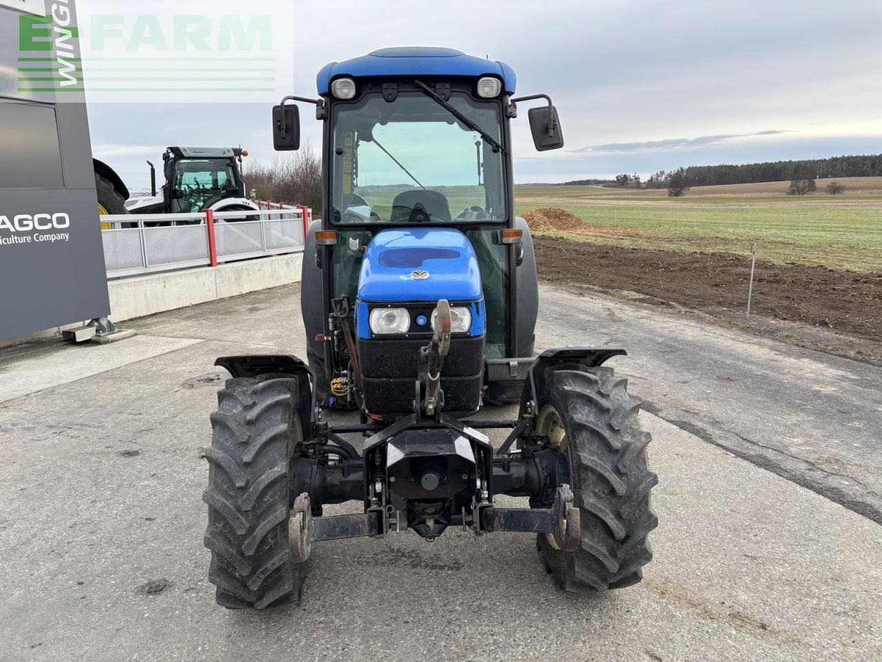 New Holland tm85fa - Traktori: kuva New Holland tm85fa - Traktori New Holland tm85fa - Traktori: kuva New Holland tm85fa - Traktori