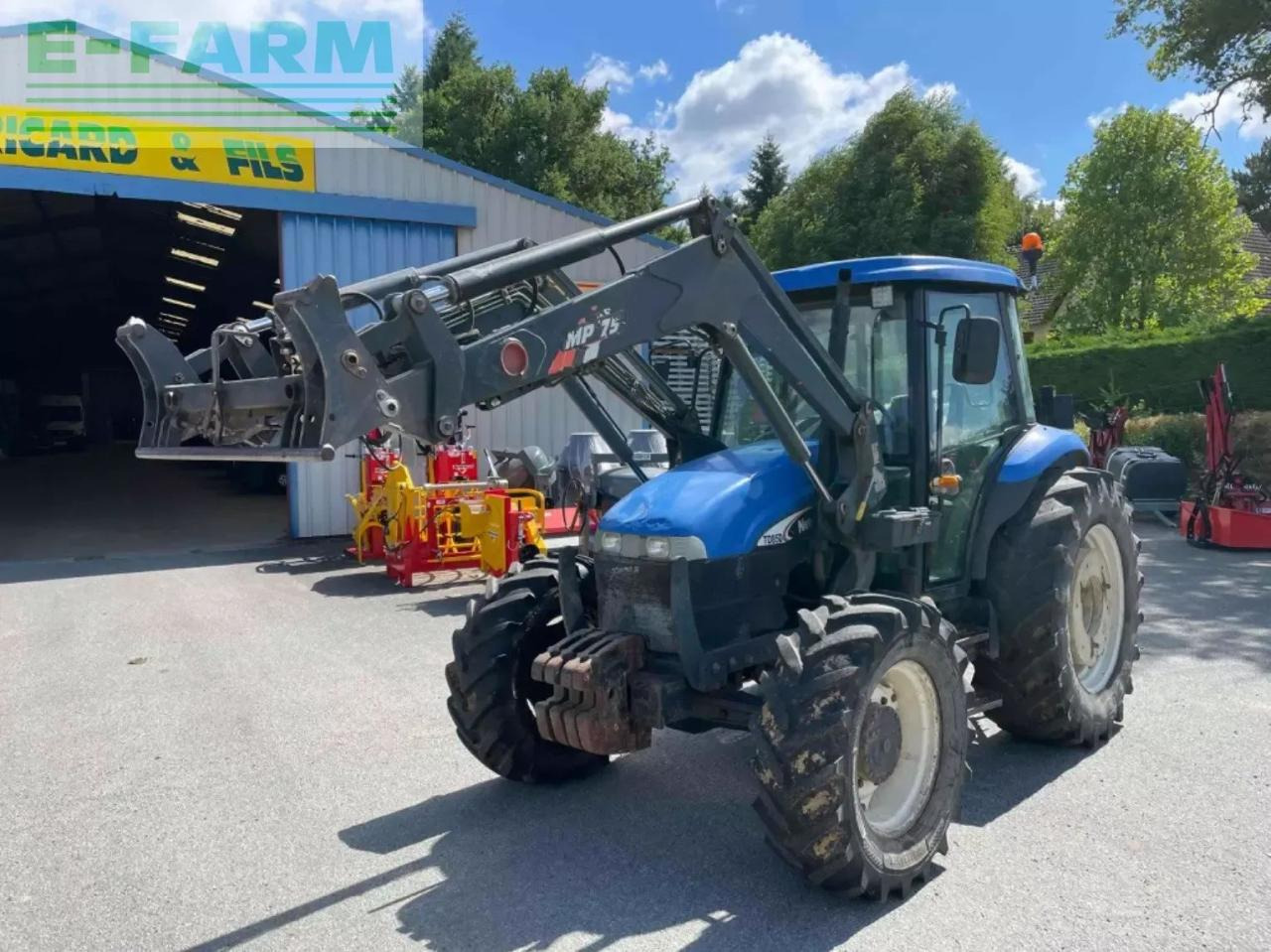New Holland tracteur agricole td85d new holland D - Traktori: kuva New Holland tracteur agricole td85d new holland D - Traktori New Holland tracteur agricole td85d new holland D - Traktori: kuva New Holland tracteur agricole td85d new holland D - Traktori