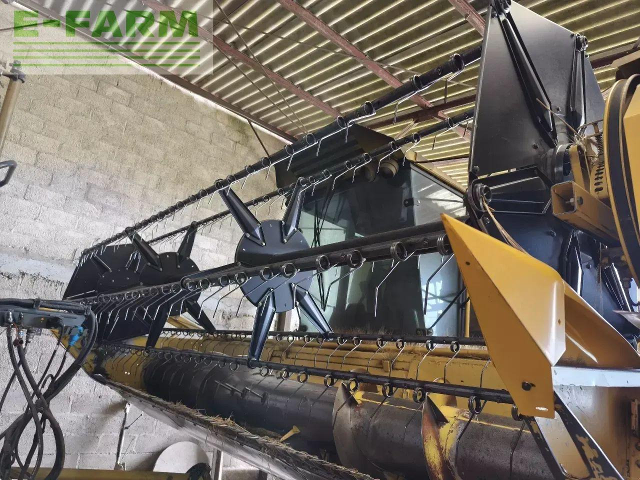 New Holland tx 32 - Leikkuupuimuri: kuva New Holland tx 32 - Leikkuupuimuri New Holland tx 32 - Leikkuupuimuri: kuva New Holland tx 32 - Leikkuupuimuri