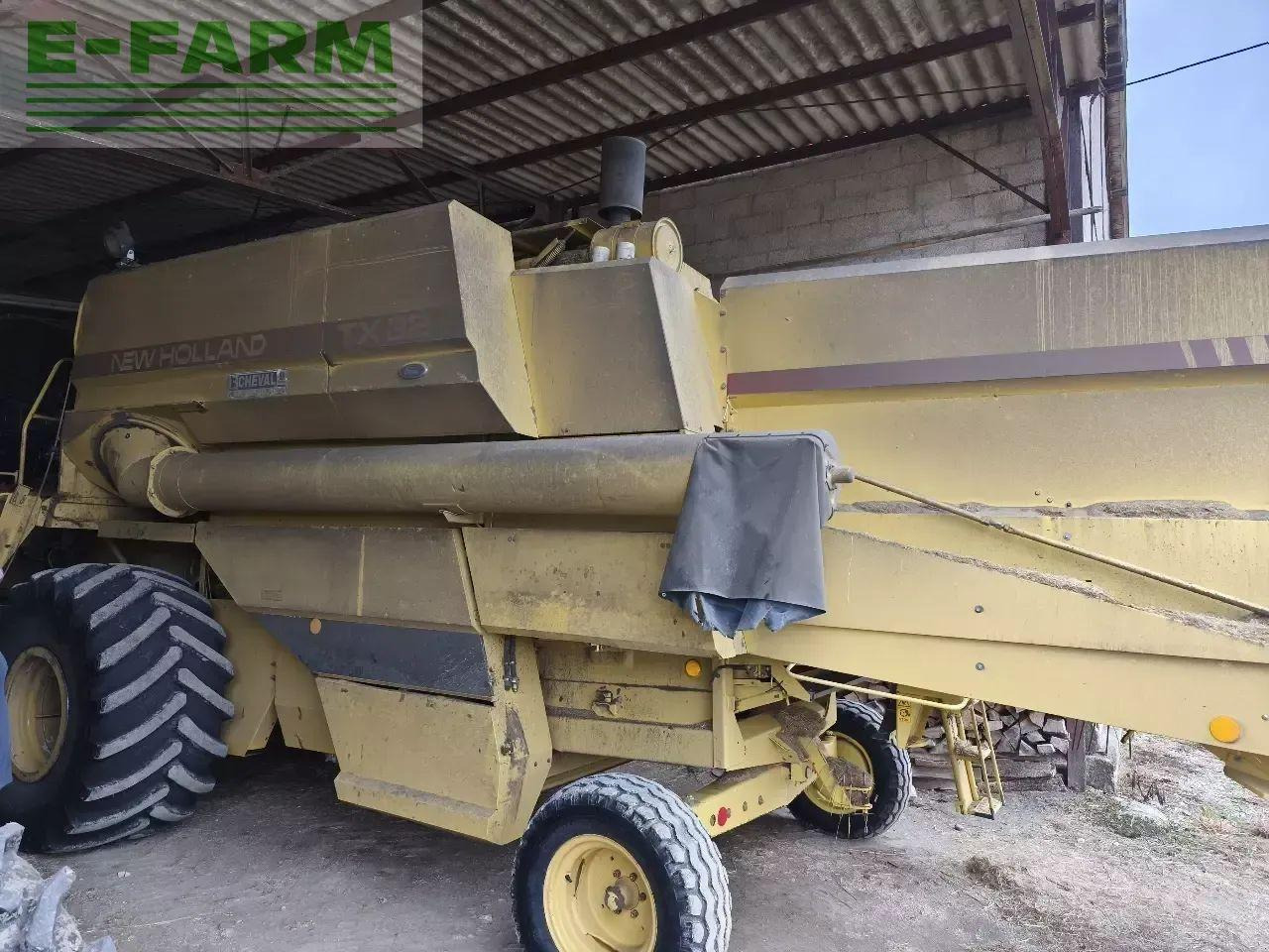 New Holland tx 32 - Leikkuupuimuri: kuva New Holland tx 32 - Leikkuupuimuri New Holland tx 32 - Leikkuupuimuri: kuva New Holland tx 32 - Leikkuupuimuri