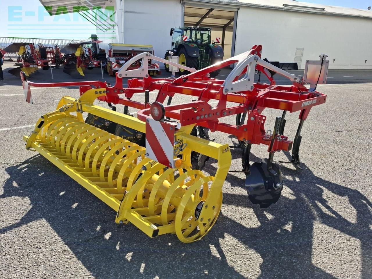 Pöttinger Synkro 3030 - Kultivaattori: kuva Pöttinger Synkro 3030 - Kultivaattori Pöttinger Synkro 3030 - Kultivaattori: kuva Pöttinger Synkro 3030 - Kultivaattori