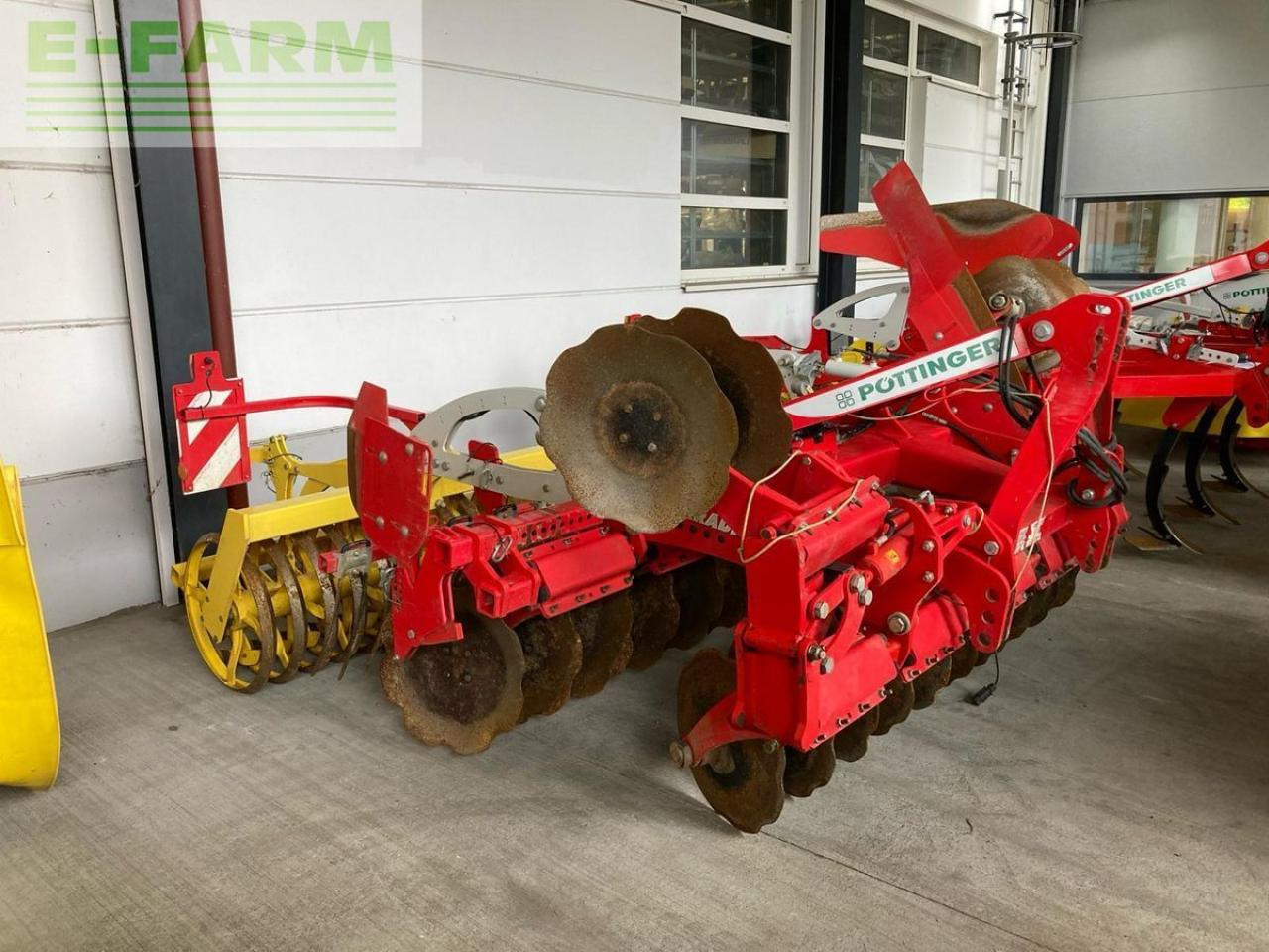 Pöttinger terradisc 3001 - Lautasäes: kuva Pöttinger terradisc 3001 - Lautasäes Pöttinger terradisc 3001 - Lautasäes: kuva Pöttinger terradisc 3001 - Lautasäes