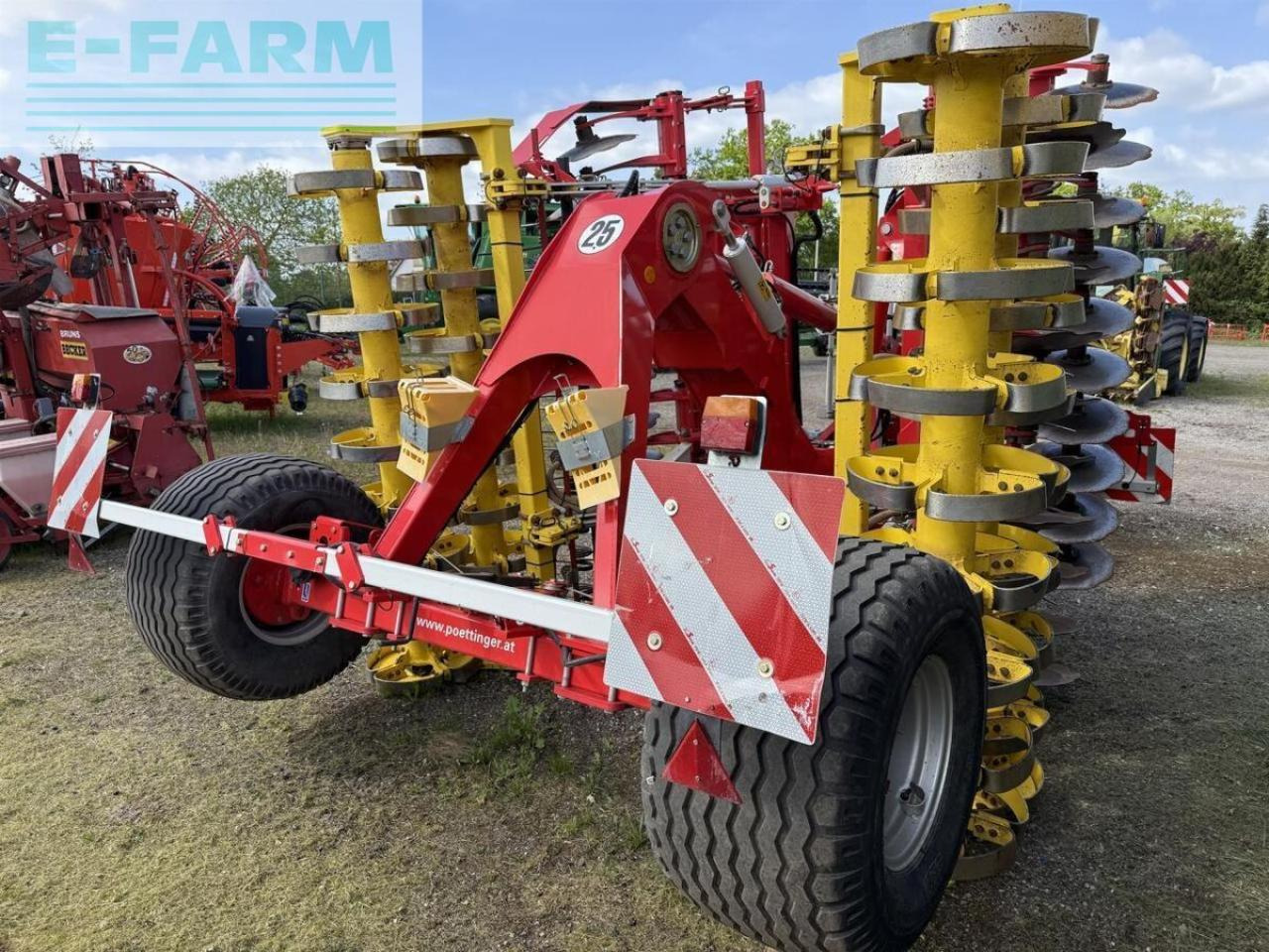 Pöttinger terradisc 5001 - Lautasäes: kuva Pöttinger terradisc 5001 - Lautasäes Pöttinger terradisc 5001 - Lautasäes: kuva Pöttinger terradisc 5001 - Lautasäes