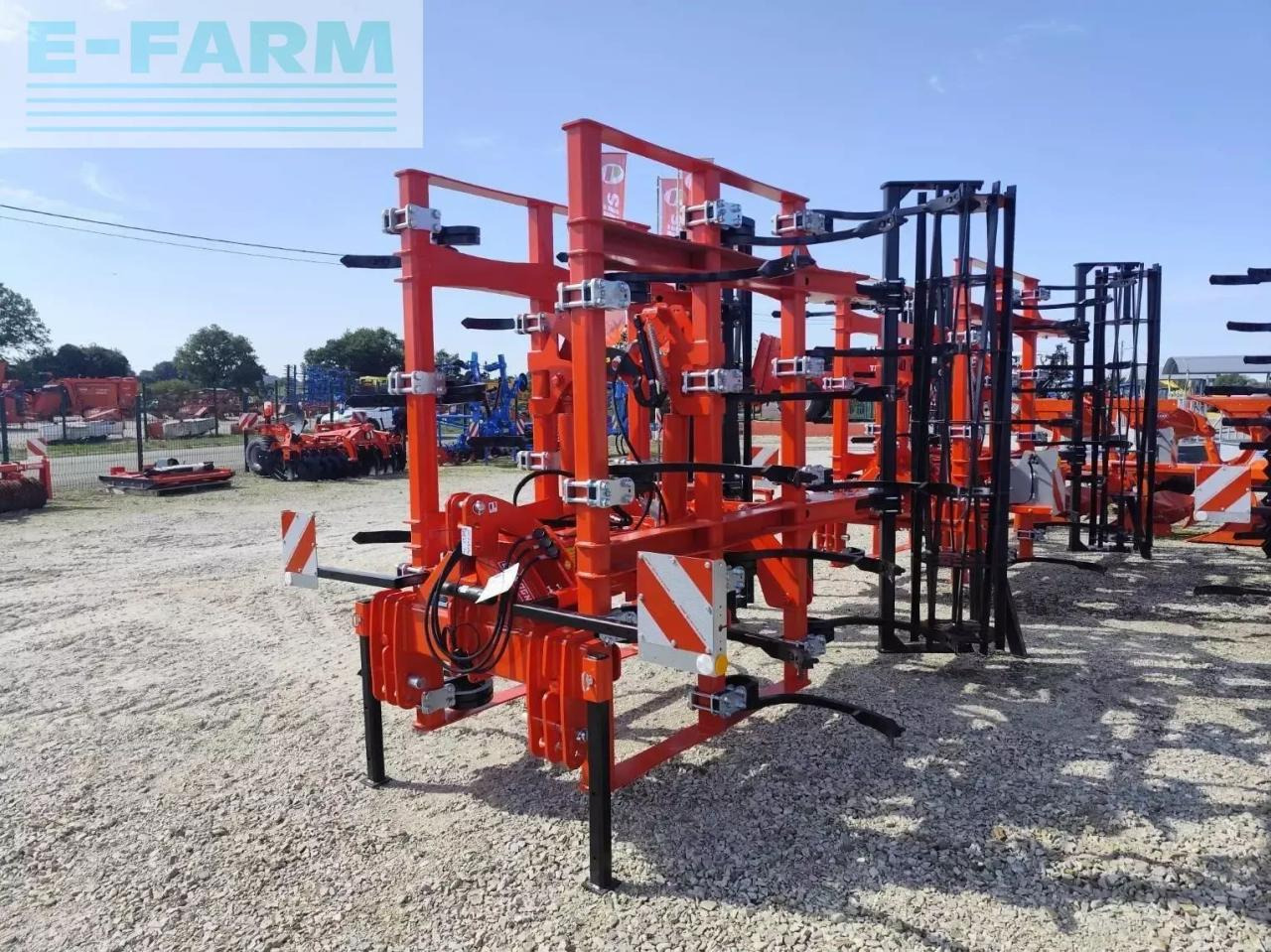 Quivogne clr 35 - Kultivaattori: kuva Quivogne clr 35 - Kultivaattori Quivogne clr 35 - Kultivaattori: kuva Quivogne clr 35 - Kultivaattori