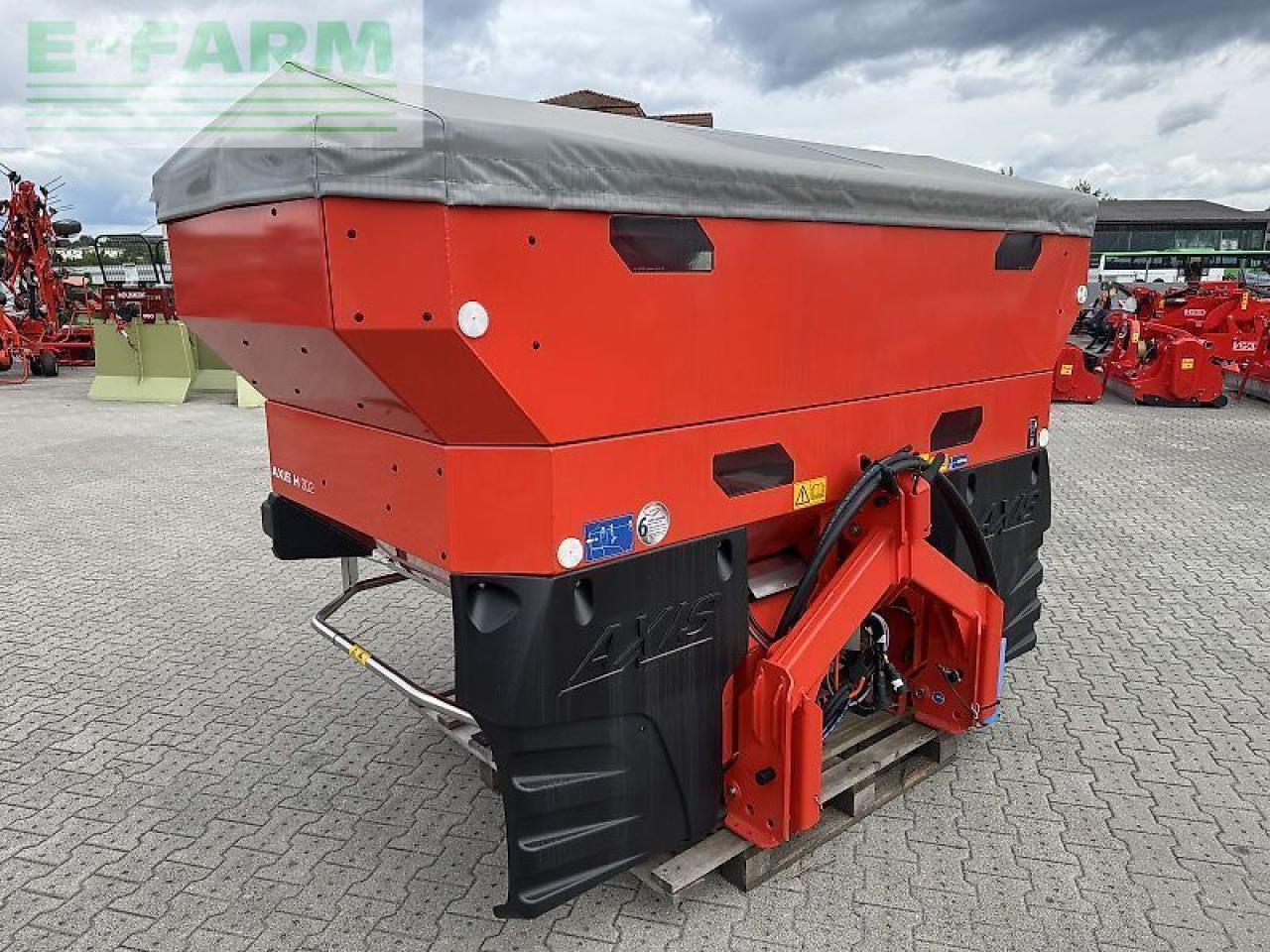 Rauch axis h 30.2 emc+w isobus - Lannoitteenlevitin: kuva Rauch axis h 30.2 emc+w isobus - Lannoitteenlevitin Rauch axis h 30.2 emc+w isobus - Lannoitteenlevitin: kuva Rauch axis h 30.2 emc+w isobus - Lannoitteenlevitin