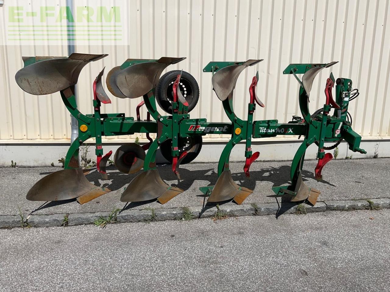 Regent Titan 140 CX - 4sch. - Aura: kuva Regent Titan 140 CX - 4sch. - Aura Regent Titan 140 CX - 4sch. - Aura: kuva Regent Titan 140 CX - 4sch. - Aura