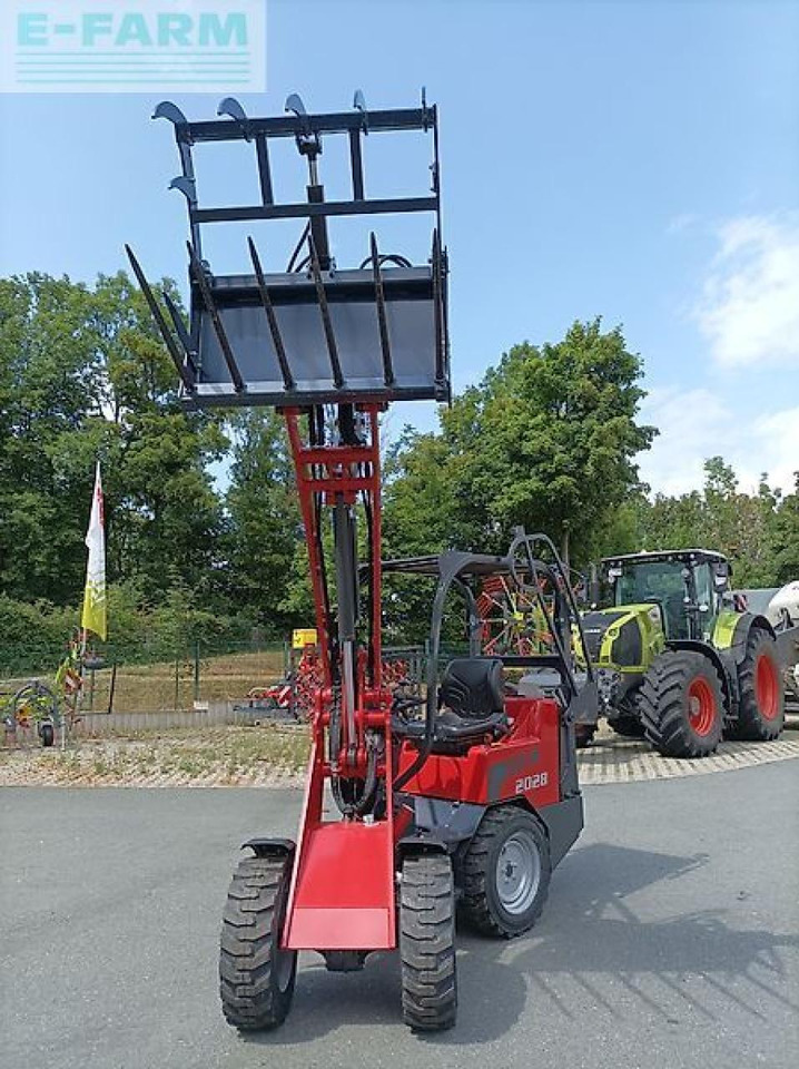 Minikuormaaja Schäffer 2028: kuva Minikuormaaja Schäffer 2028