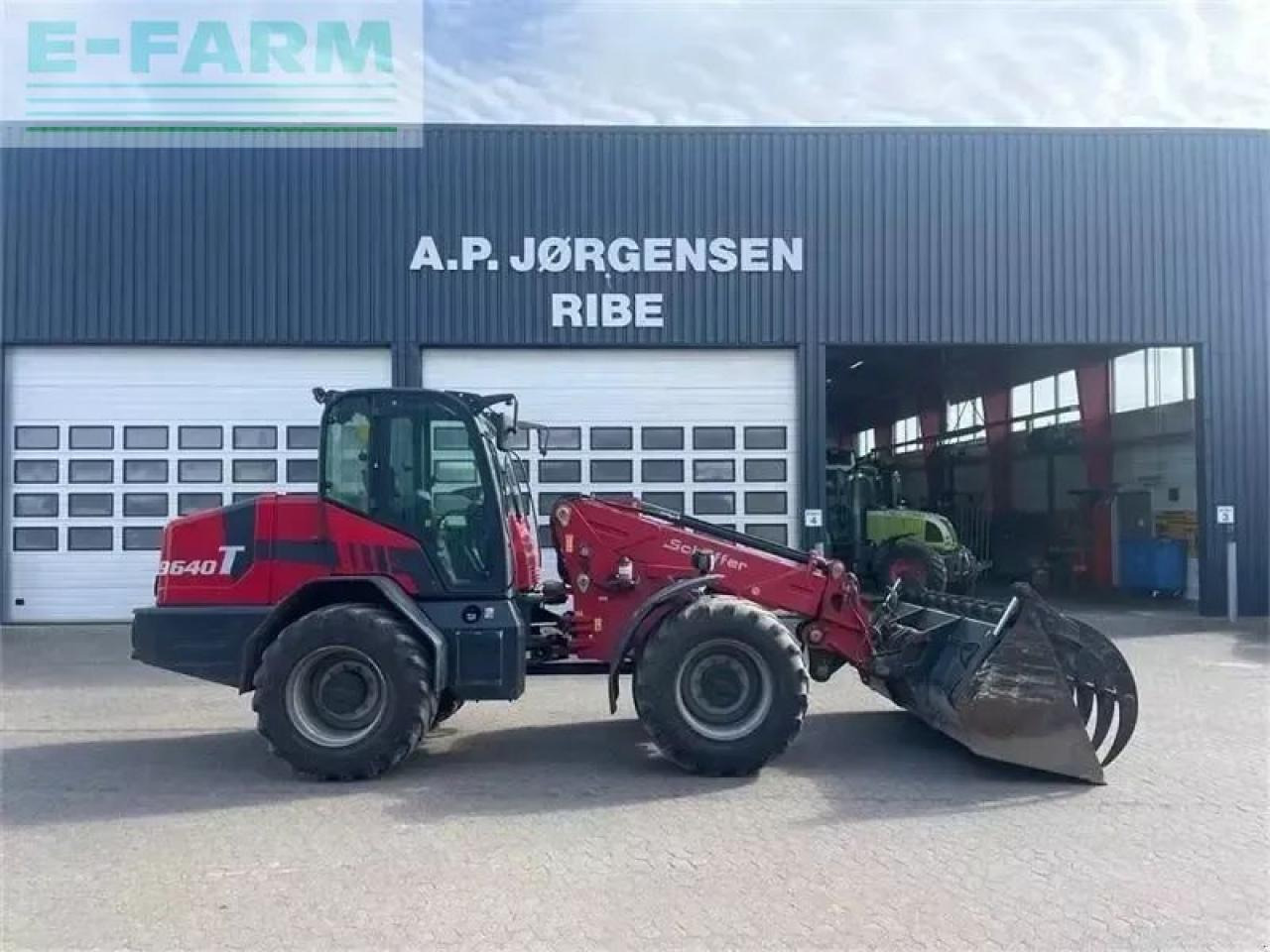 Schäffer 9640t med centralsmøring og skovl - Kurottaja: kuva Schäffer 9640t med centralsmøring og skovl - Kurottaja Schäffer 9640t med centralsmøring og skovl - Kurottaja: kuva Schäffer 9640t med centralsmøring og skovl - Kurottaja