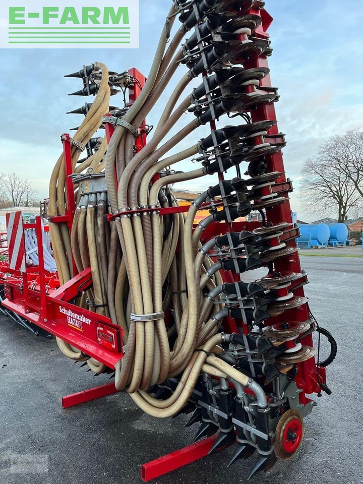 Schuitemaker SR Holland exacta 870 - Traktori: kuva Schuitemaker SR Holland exacta 870 - Traktori Schuitemaker SR Holland exacta 870 - Traktori: kuva Schuitemaker SR Holland exacta 870 - Traktori