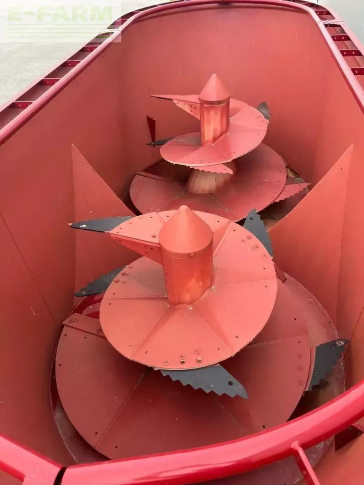 Strautmann vm 1501 d - Karjatalouskone: kuva Strautmann vm 1501 d - Karjatalouskone Strautmann vm 1501 d - Karjatalouskone: kuva Strautmann vm 1501 d - Karjatalouskone