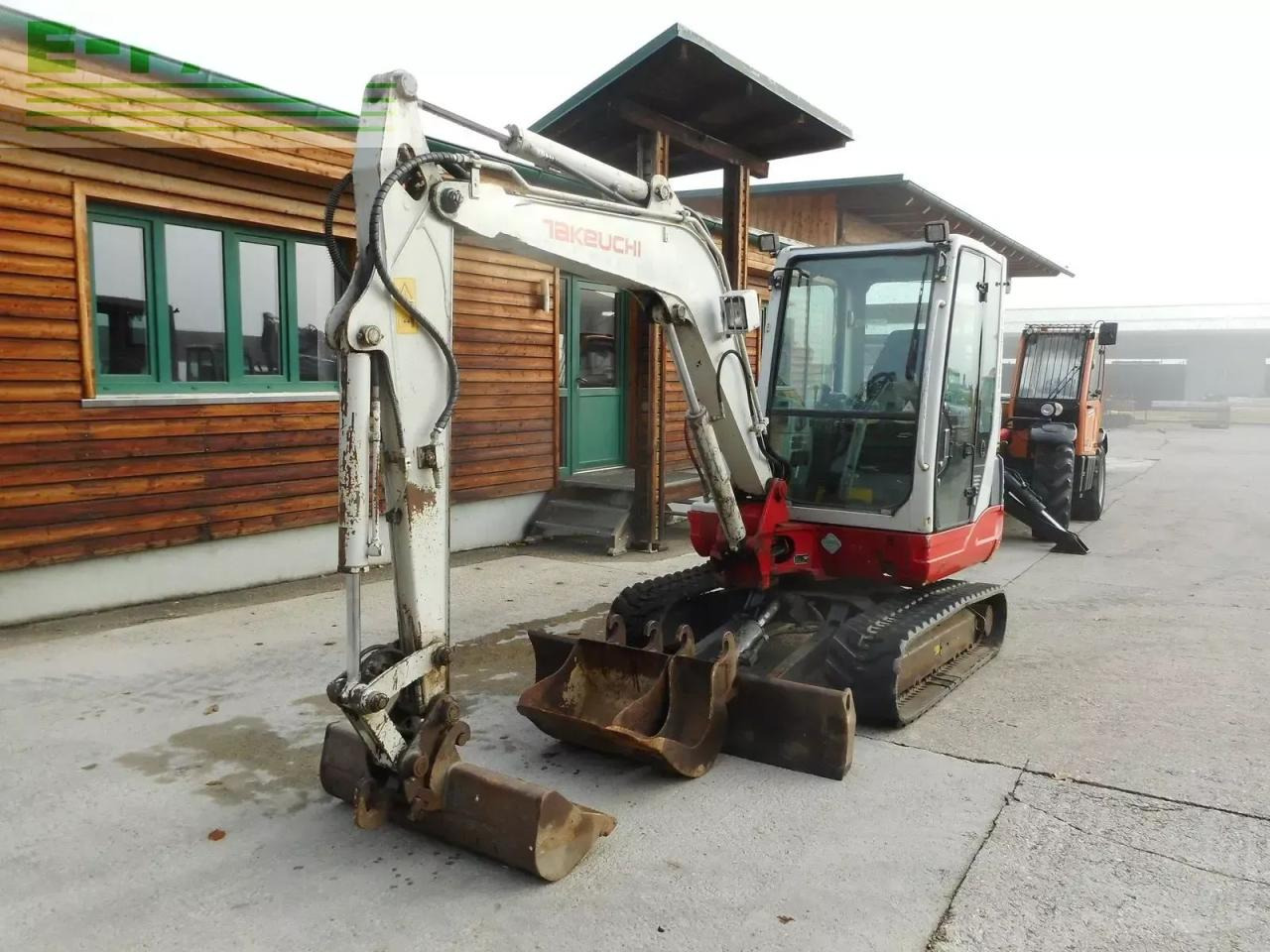 Takeuchi tb 235 ( 3.530kg ) hydr. sw + 3 löffel - Minikuormaaja: kuva Takeuchi tb 235 ( 3.530kg ) hydr. sw + 3 löffel - Minikuormaaja Takeuchi tb 235 ( 3.530kg ) hydr. sw + 3 löffel - Minikuormaaja: kuva Takeuchi tb 235 ( 3.530kg ) hydr. sw + 3 löffel - Minikuormaaja