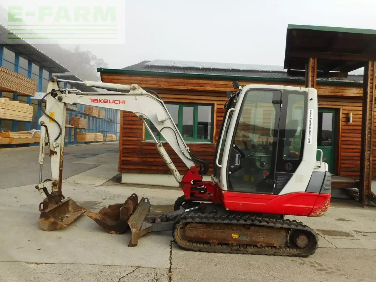 Takeuchi tb 235 ( 3.530kg ) hydr. sw + 3 löffel - Minikuormaaja: kuva Takeuchi tb 235 ( 3.530kg ) hydr. sw + 3 löffel - Minikuormaaja Takeuchi tb 235 ( 3.530kg ) hydr. sw + 3 löffel - Minikuormaaja: kuva Takeuchi tb 235 ( 3.530kg ) hydr. sw + 3 löffel - Minikuormaaja