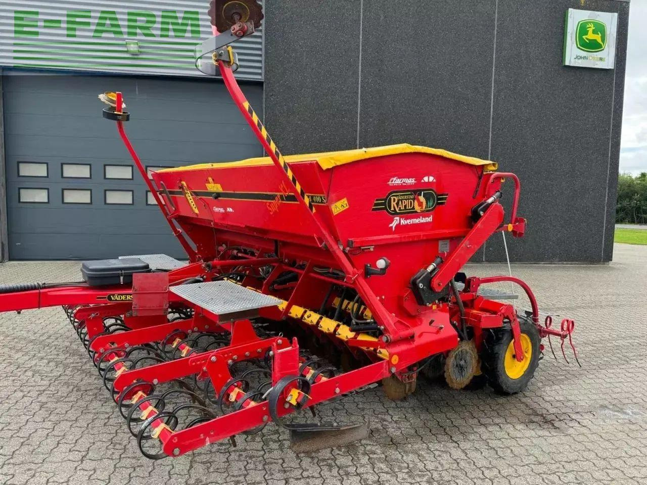 Väderstad rapid 400c - Kylvölannoitin: kuva Väderstad rapid 400c - Kylvölannoitin Väderstad rapid 400c - Kylvölannoitin: kuva Väderstad rapid 400c - Kylvölannoitin