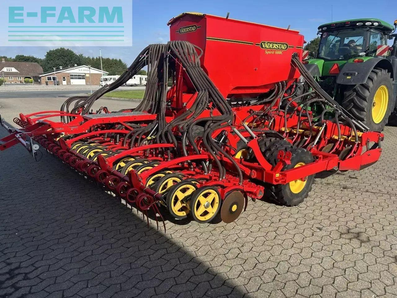 Väderstad spirit st600c - Kylvölannoitin: kuva Väderstad spirit st600c - Kylvölannoitin Väderstad spirit st600c - Kylvölannoitin: kuva Väderstad spirit st600c - Kylvölannoitin