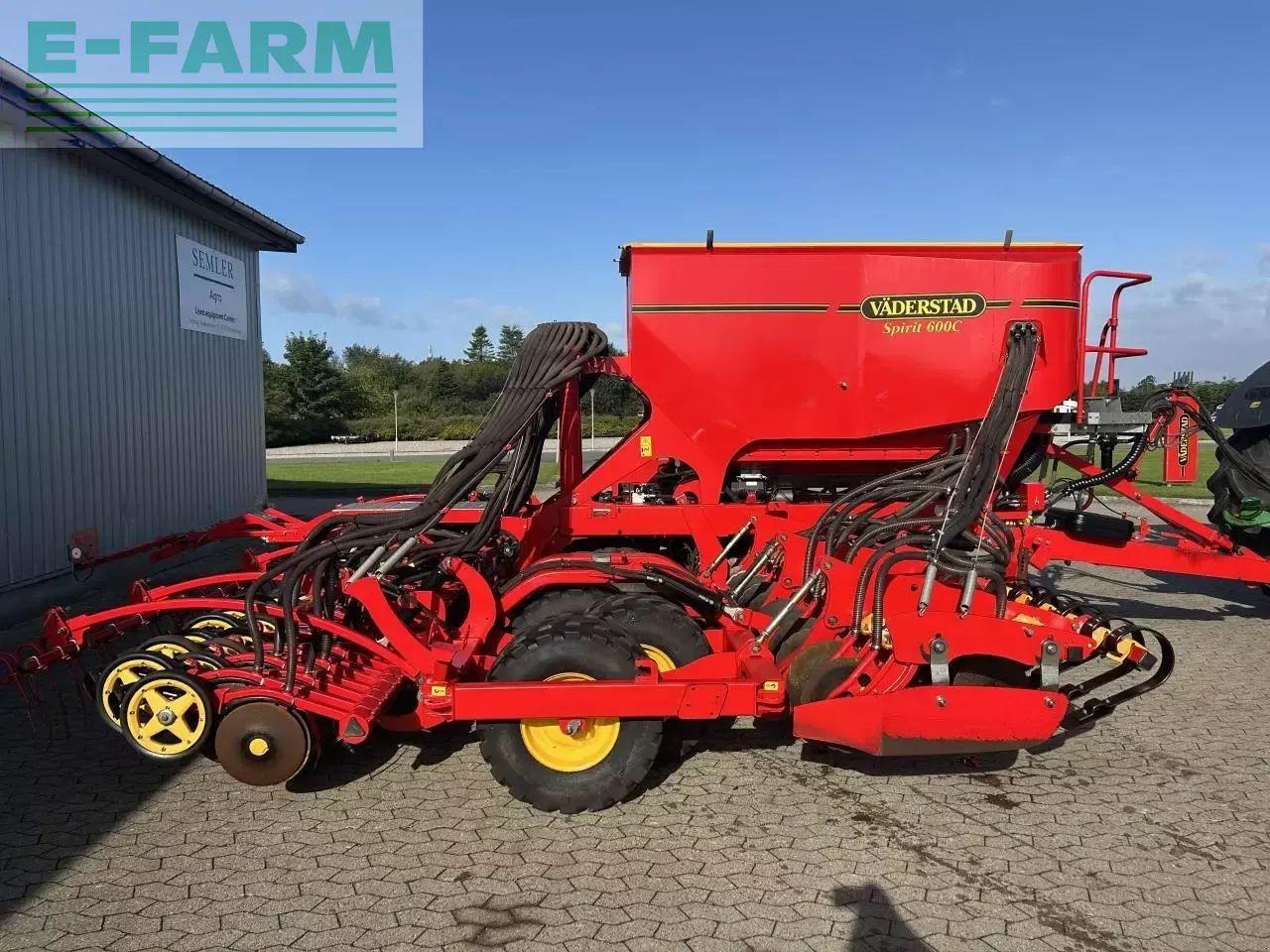 Väderstad spirit st600c - Kylvölannoitin: kuva Väderstad spirit st600c - Kylvölannoitin Väderstad spirit st600c - Kylvölannoitin: kuva Väderstad spirit st600c - Kylvölannoitin