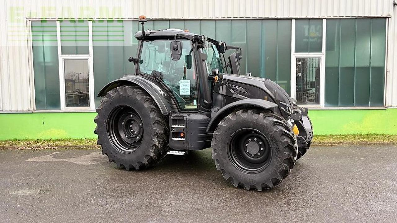 Valtra n 175 d - Traktori: kuva Valtra n 175 d - Traktori Valtra n 175 d - Traktori: kuva Valtra n 175 d - Traktori
