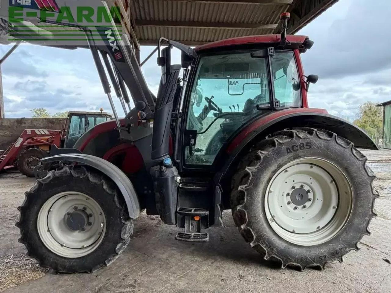 Valtra n104h5 - Traktori: kuva Valtra n104h5 - Traktori Valtra n104h5 - Traktori: kuva Valtra n104h5 - Traktori