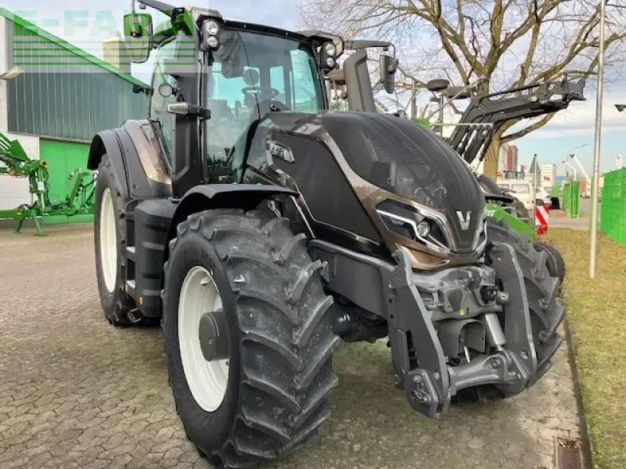 Valtra q285 - Traktori: kuva Valtra q285 - Traktori Valtra q285 - Traktori: kuva Valtra q285 - Traktori