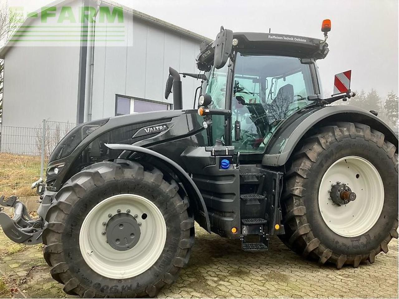 Valtra s324 smarttouch mr19 - Traktori: kuva Valtra s324 smarttouch mr19 - Traktori Valtra s324 smarttouch mr19 - Traktori: kuva Valtra s324 smarttouch mr19 - Traktori