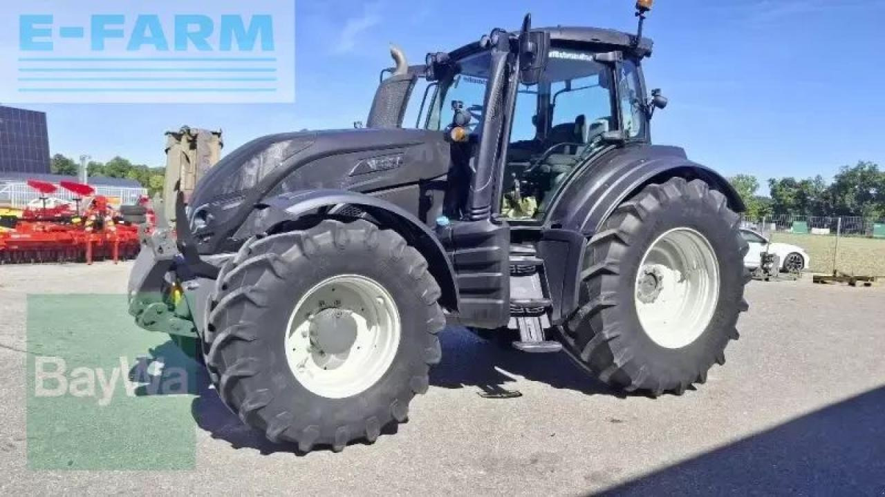Valtra t 174 direct - Traktori: kuva Valtra t 174 direct - Traktori Valtra t 174 direct - Traktori: kuva Valtra t 174 direct - Traktori