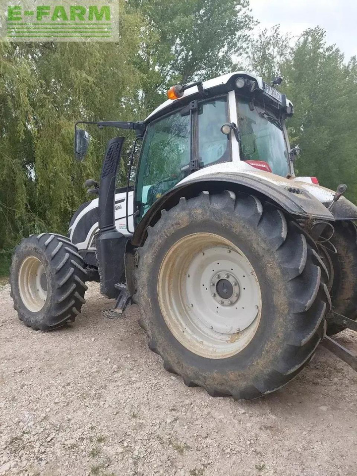 Valtra t 174e d smarttouch - Traktori: kuva Valtra t 174e d smarttouch - Traktori Valtra t 174e d smarttouch - Traktori: kuva Valtra t 174e d smarttouch - Traktori
