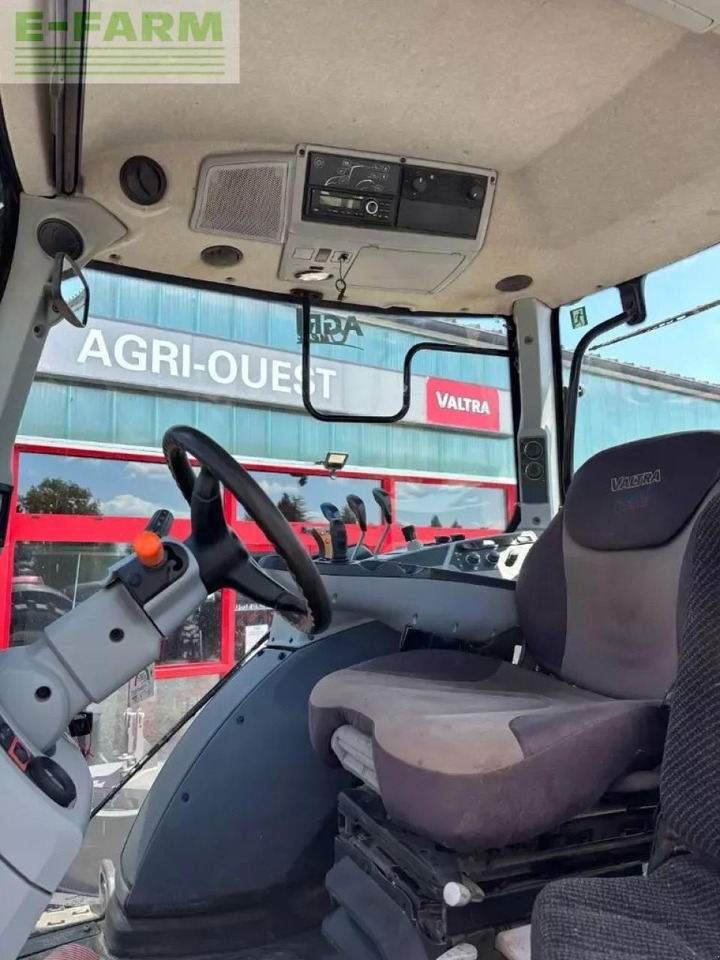 Valtra t174 active - Traktori: kuva Valtra t174 active - Traktori Valtra t174 active - Traktori: kuva Valtra t174 active - Traktori