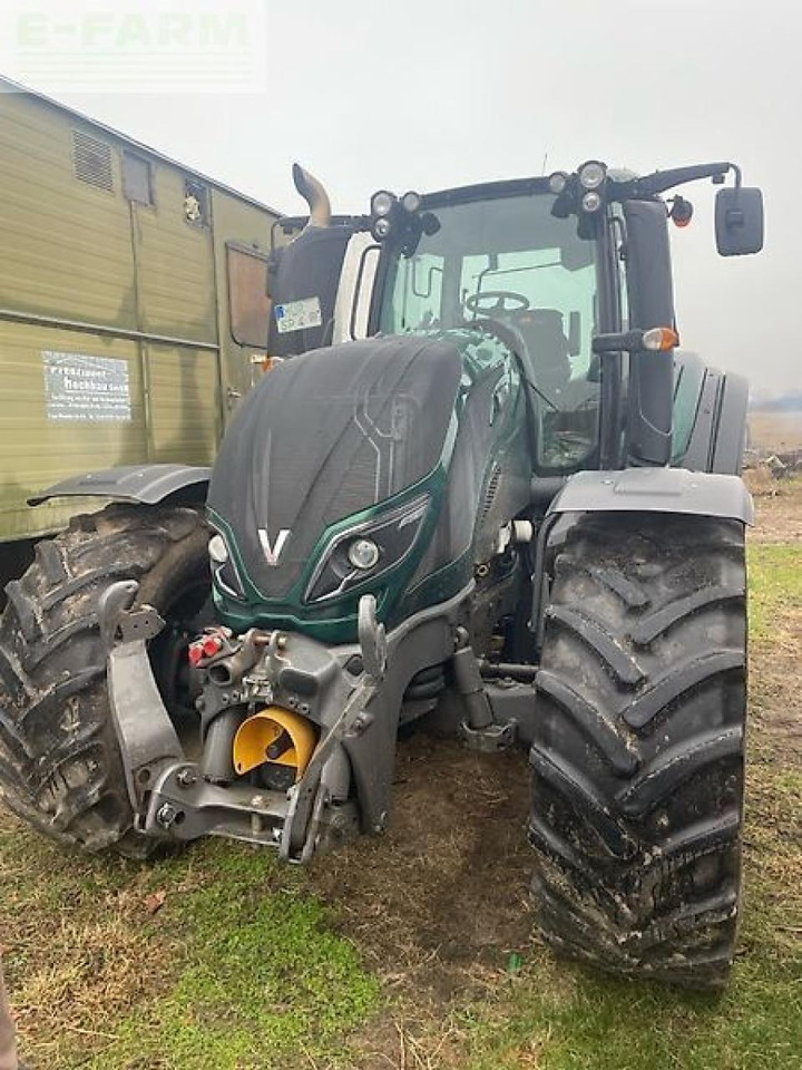 Valtra t174 e - Traktori: kuva Valtra t174 e - Traktori Valtra t174 e - Traktori: kuva Valtra t174 e - Traktori