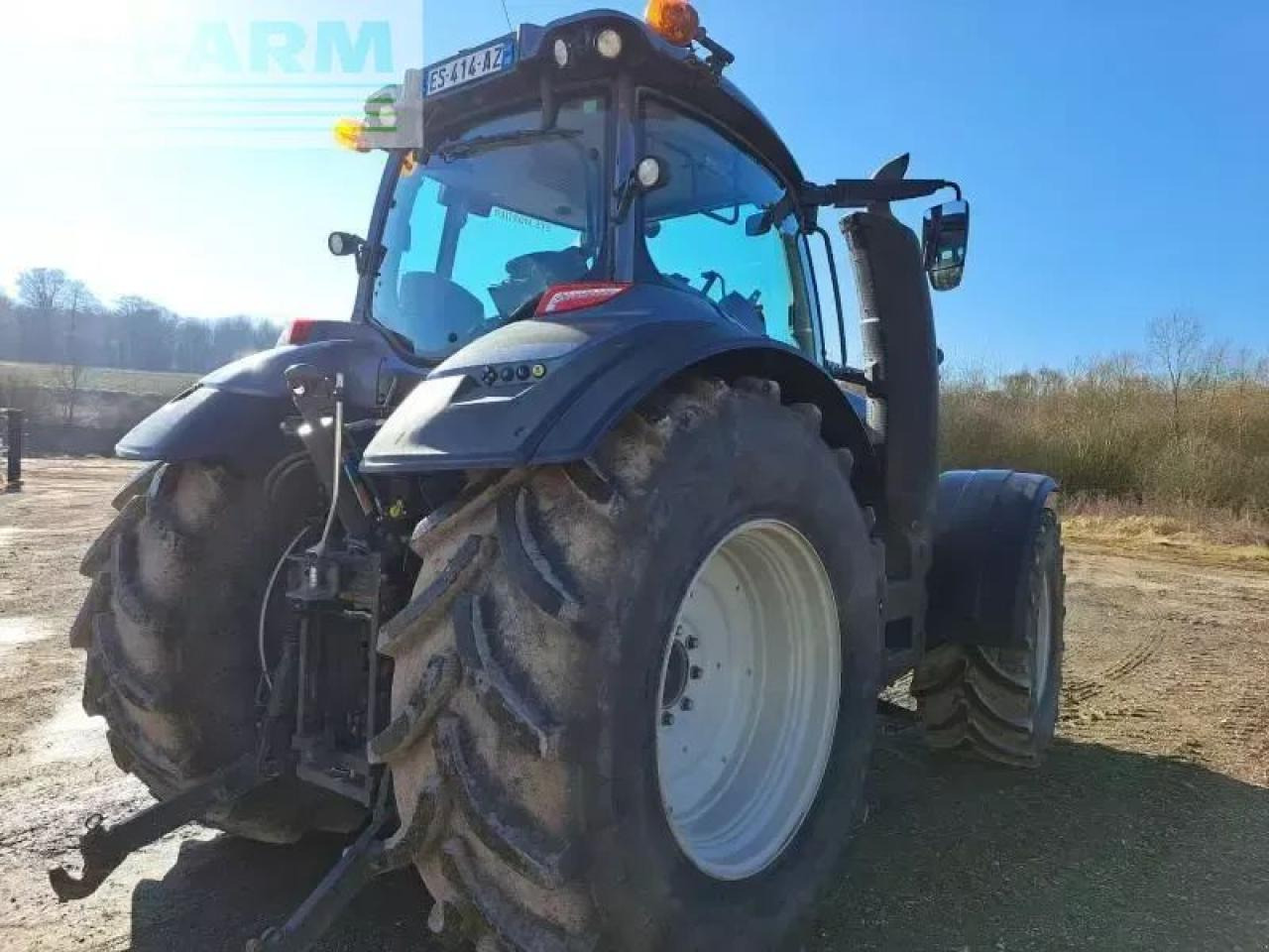 Valtra t214 - Traktori: kuva Valtra t214 - Traktori Valtra t214 - Traktori: kuva Valtra t214 - Traktori