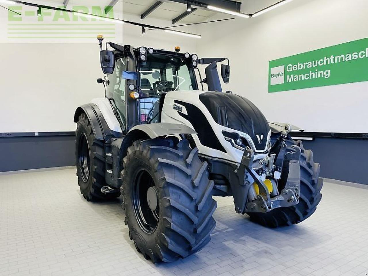 Valtra t215d - Traktori: kuva Valtra t215d - Traktori Valtra t215d - Traktori: kuva Valtra t215d - Traktori