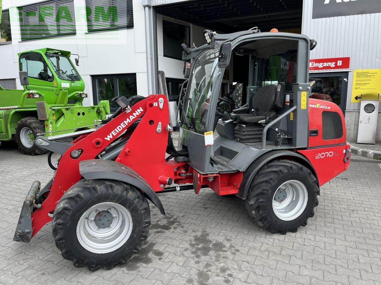 Weidemann 2070cx80 gepflegter zustand - Minikuormaaja: kuva Weidemann 2070cx80 gepflegter zustand - Minikuormaaja Weidemann 2070cx80 gepflegter zustand - Minikuormaaja: kuva Weidemann 2070cx80 gepflegter zustand - Minikuormaaja