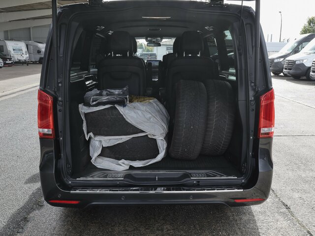 MERCEDES-BENZ EQV 300 Avantgarde,Extralang,6Sitzer,2xKlima,LED... - Pikkubussi, Sähköpakettiauto: kuva MERCEDES-BENZ EQV 300 Avantgarde,Extralang,6Sitzer,2xKlima,LED... - Pikkubussi, Sähköpakettiauto MERCEDES-BENZ EQV 300 Avantgarde,Extralang,6Sitzer,2xKlima,LED... - Pikkubussi, Sähköpakettiauto: kuva MERCEDES-BENZ EQV 300 Avantgarde,Extralang,6Sitzer,2xKlima,LED... - Pikkubussi, Sähköpakettiauto