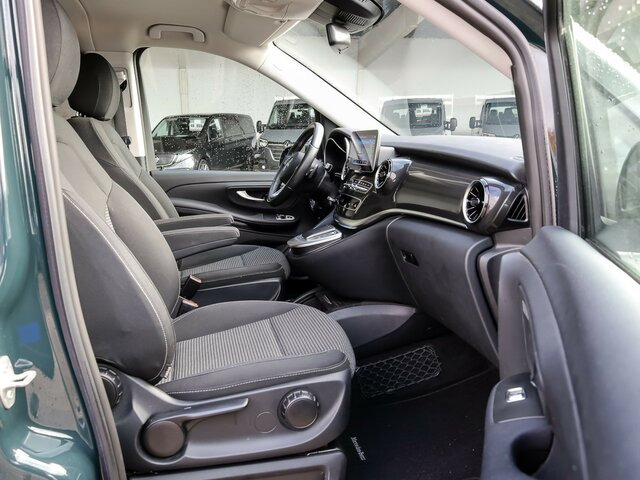 MERCEDES-BENZ EQV 300 lang,7Sitze,2xelektr.Schiebetür,EasyPack... - Pikkubussi, Sähköpakettiauto: kuva MERCEDES-BENZ EQV 300 lang,7Sitze,2xelektr.Schiebetür,EasyPack... - Pikkubussi, Sähköpakettiauto MERCEDES-BENZ EQV 300 lang,7Sitze,2xelektr.Schiebetür,EasyPack... - Pikkubussi, Sähköpakettiauto: kuva MERCEDES-BENZ EQV 300 lang,7Sitze,2xelektr.Schiebetür,EasyPack... - Pikkubussi, Sähköpakettiauto