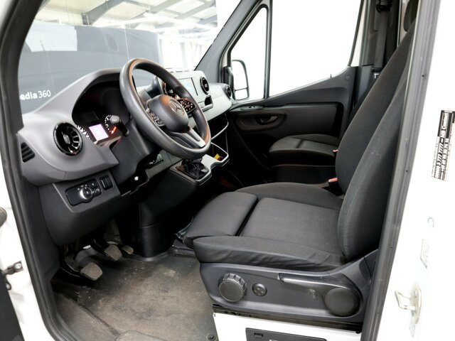 MERCEDES-BENZ Sprinter 314 CDI DOKA,Allrad,Standheizung - Avolava pakettiauto, Jatko-ohjaamo kevyt kuorma-auto: kuva MERCEDES-BENZ Sprinter 314 CDI DOKA,Allrad,Standheizung - Avolava pakettiauto, Jatko-ohjaamo kevyt kuorma-auto MERCEDES-BENZ Sprinter 314 CDI DOKA,Allrad,Standheizung - Avolava pakettiauto, Jatko-ohjaamo kevyt kuorma-auto: kuva MERCEDES-BENZ Sprinter 314 CDI DOKA,Allrad,Standheizung - Avolava pakettiauto, Jatko-ohjaamo kevyt kuorma-auto