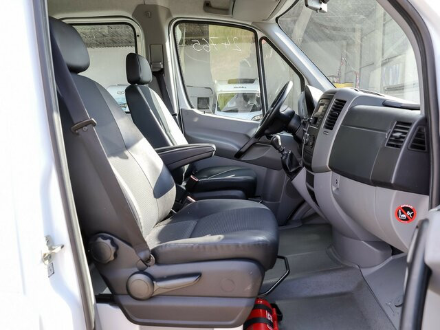 MERCEDES-BENZ Sprinter 316CDI DOKA,Allrad,AHK,Standhzg. - Pressukapelli tavara-auto, Jatko-ohjaamo kevyt kuorma-auto: kuva MERCEDES-BENZ Sprinter 316CDI DOKA,Allrad,AHK,Standhzg. - Pressukapelli tavara-auto, Jatko-ohjaamo kevyt kuorma-auto MERCEDES-BENZ Sprinter 316CDI DOKA,Allrad,AHK,Standhzg. - Pressukapelli tavara-auto, Jatko-ohjaamo kevyt kuorma-auto: kuva MERCEDES-BENZ Sprinter 316CDI DOKA,Allrad,AHK,Standhzg. - Pressukapelli tavara-auto, Jatko-ohjaamo kevyt kuorma-auto
