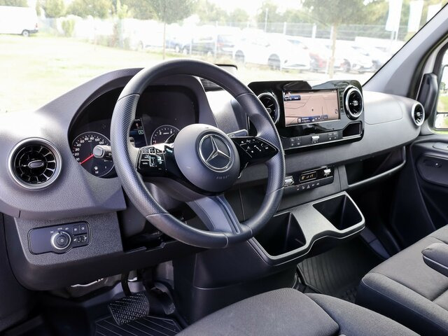MERCEDES-BENZ Sprinter 317 CDI,3665mm,Automatik,Kamera - Pakettiauto: kuva MERCEDES-BENZ Sprinter 317 CDI,3665mm,Automatik,Kamera - Pakettiauto MERCEDES-BENZ Sprinter 317 CDI,3665mm,Automatik,Kamera - Pakettiauto: kuva MERCEDES-BENZ Sprinter 317 CDI,3665mm,Automatik,Kamera - Pakettiauto