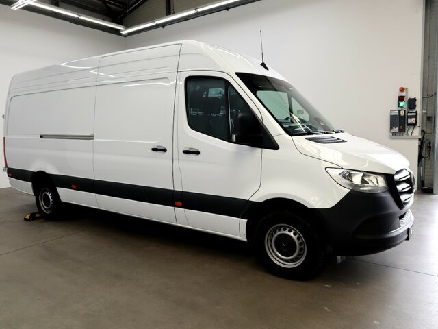 Leasing MERCEDES-BENZ Sprinter 317 Maxi,9GTronic,MBUX,Kamera MERCEDES-BENZ Sprinter 317 Maxi,9GTronic,MBUX,Kamera: kuva Leasing MERCEDES-BENZ Sprinter 317 Maxi,9GTronic,MBUX,Kamera MERCEDES-BENZ Sprinter 317 Maxi,9GTronic,MBUX,Kamera