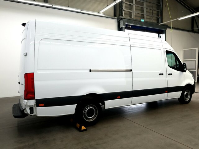 Leasing MERCEDES-BENZ Sprinter 317 Maxi,9GTronic,MBUX,Kamera MERCEDES-BENZ Sprinter 317 Maxi,9GTronic,MBUX,Kamera: kuva Leasing MERCEDES-BENZ Sprinter 317 Maxi,9GTronic,MBUX,Kamera MERCEDES-BENZ Sprinter 317 Maxi,9GTronic,MBUX,Kamera
