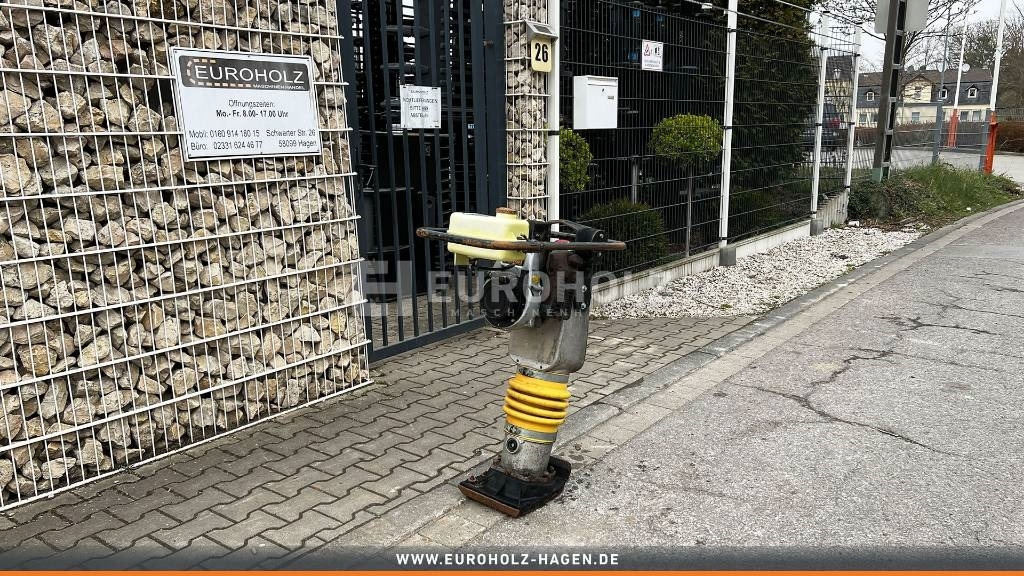 Ammann Vibrationsstampfer ABS 68 - Tärylevy: kuva Ammann Vibrationsstampfer ABS 68 - Tärylevy Ammann Vibrationsstampfer ABS 68 - Tärylevy: kuva Ammann Vibrationsstampfer ABS 68 - Tärylevy