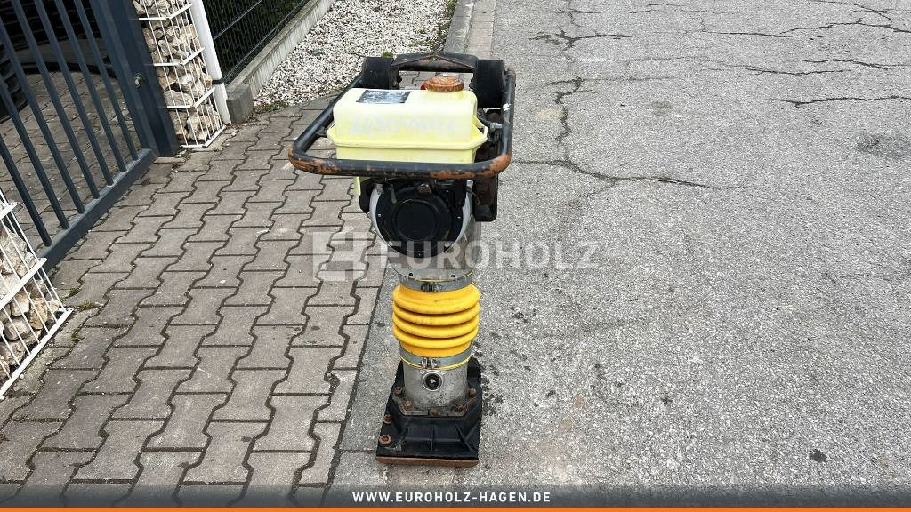 Ammann Vibrationsstampfer ABS 68 - Tärylevy: kuva Ammann Vibrationsstampfer ABS 68 - Tärylevy Ammann Vibrationsstampfer ABS 68 - Tärylevy: kuva Ammann Vibrationsstampfer ABS 68 - Tärylevy