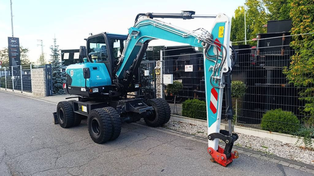Bobcat Mobilbagger E 57 W, Schnellwechsler MS08, Allrad - Pyöräalustainen kaivinkone: kuva Bobcat Mobilbagger E 57 W, Schnellwechsler MS08, Allrad - Pyöräalustainen kaivinkone Bobcat Mobilbagger E 57 W, Schnellwechsler MS08, Allrad - Pyöräalustainen kaivinkone: kuva Bobcat Mobilbagger E 57 W, Schnellwechsler MS08, Allrad - Pyöräalustainen kaivinkone