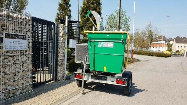 Holzhäcksler HS 170M nur 323 Bh - Hakkuri: kuva Holzhäcksler HS 170M nur 323 Bh - Hakkuri Holzhäcksler HS 170M nur 323 Bh - Hakkuri: kuva Holzhäcksler HS 170M nur 323 Bh - Hakkuri