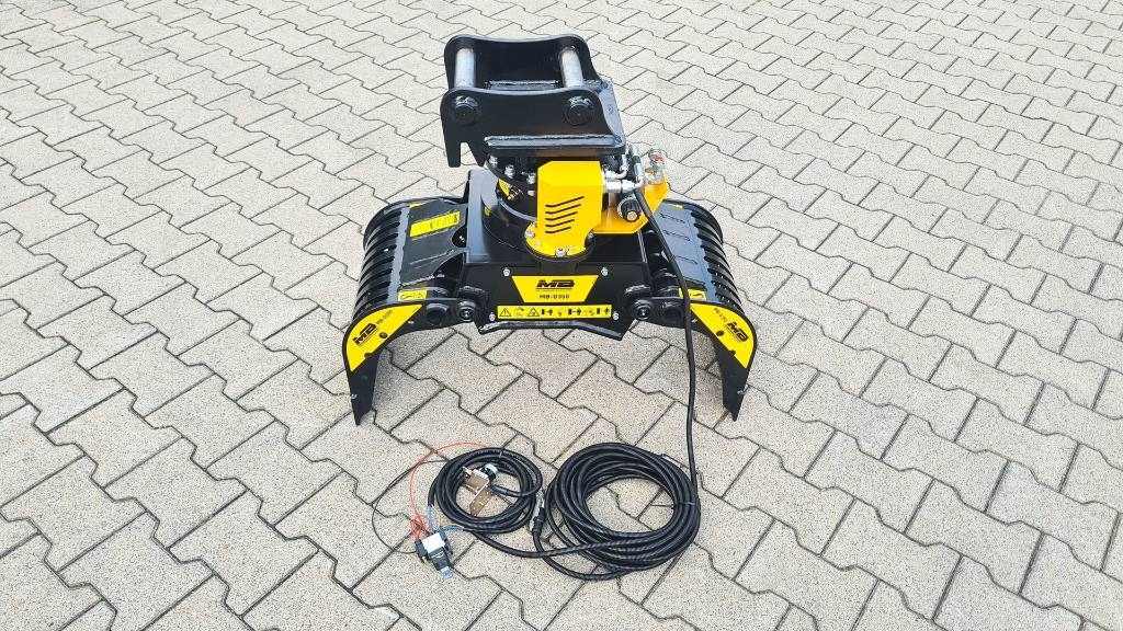 MB Crusher Sortiergreifer MB Crusher MB-G350 - Kahmari - Rakennuskoneet: kuva MB Crusher Sortiergreifer MB Crusher MB-G350 - Kahmari - Rakennuskoneet MB Crusher Sortiergreifer MB Crusher MB-G350 - Kahmari - Rakennuskoneet: kuva MB Crusher Sortiergreifer MB Crusher MB-G350 - Kahmari - Rakennuskoneet